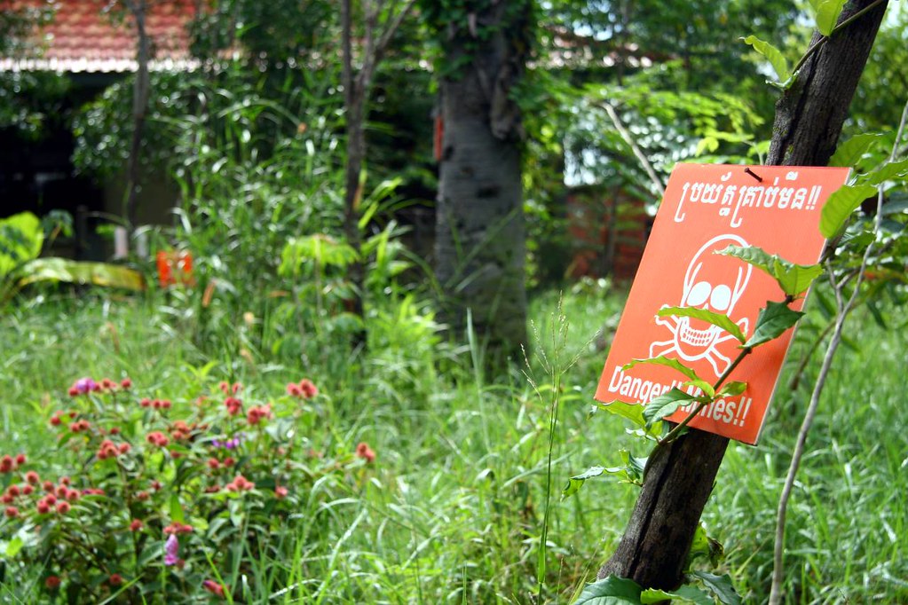 Health Impacts of Withdrawing from the Ottawa Convention: A Global Threat to Lives and&nbsp;Livelihoods